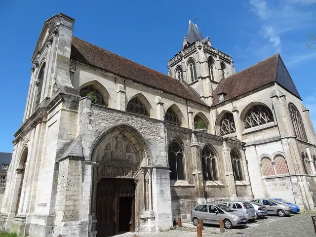 Ancienne abbaye Saint-Taurin
