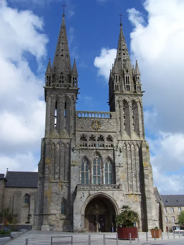Ancienne cathédrale Saint-Paul-Aurélien