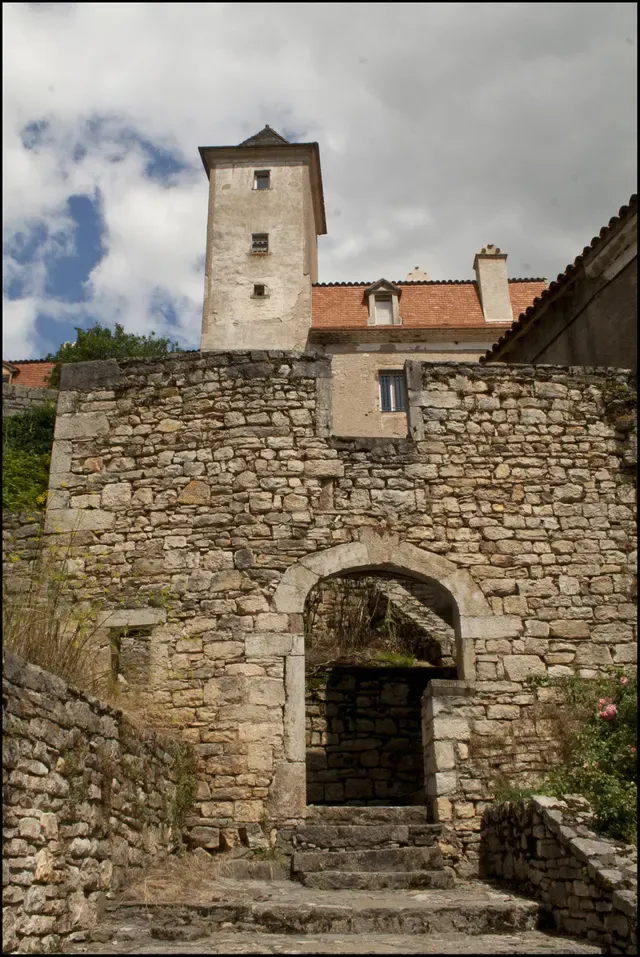 Castrum ou château de Larnagol