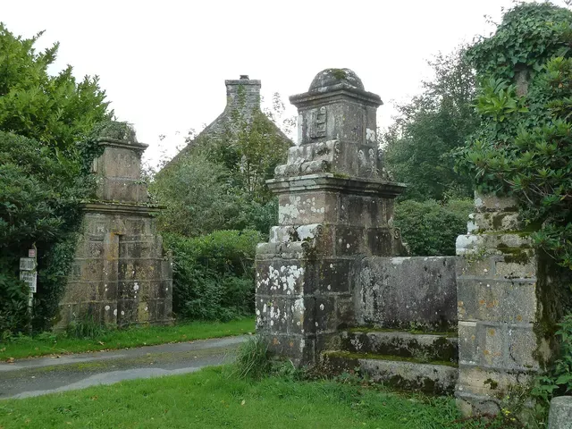 Château de Chef-du-Bois (également sur commune de Landerneau)