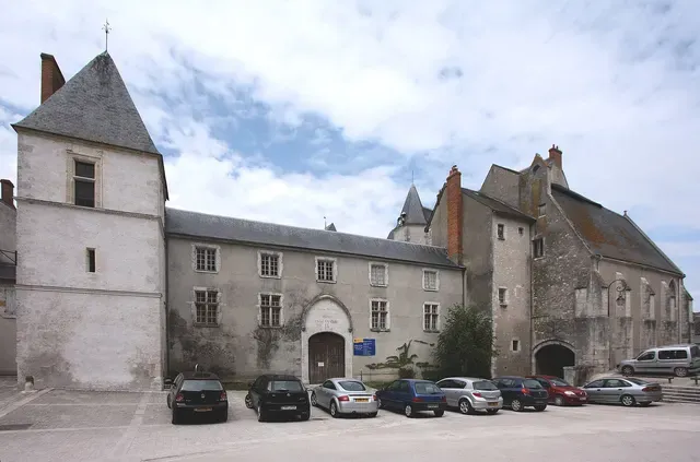 Château de Dunois, actuellement Musée de l'Orléanais