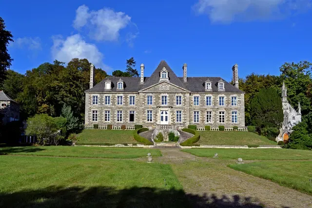 Château de Keranroux, à Ploujean