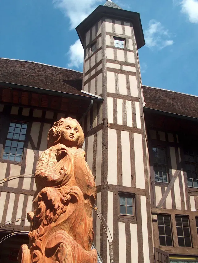 maison de l'outil et de la pensée ouvrière