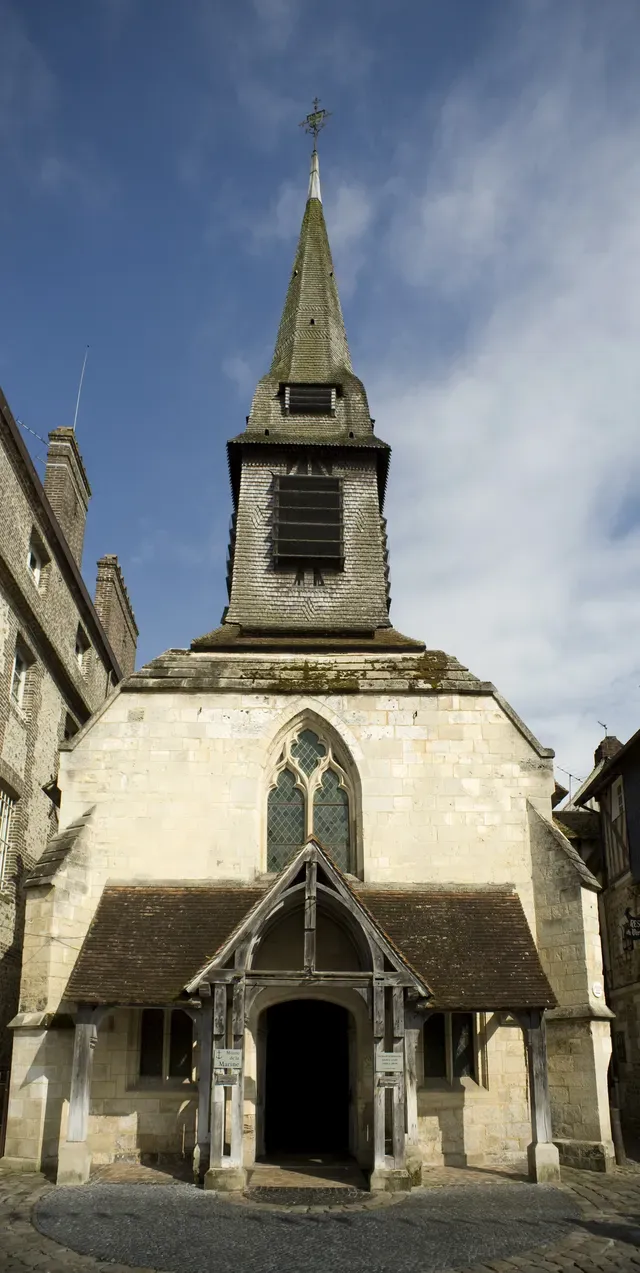 musée d'ethnographie et d'arts populaires et musée de la marine