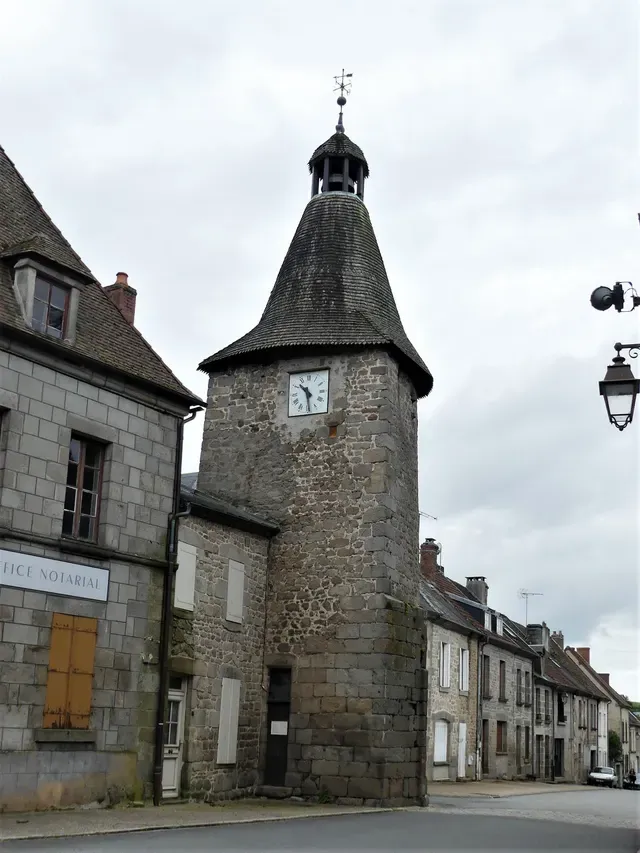 Tour de l'Horloge, sur la Grande-Rue