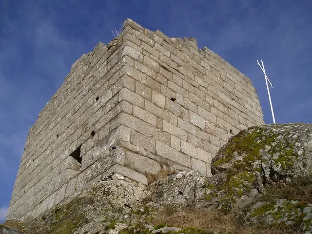 Vestiges de la tour