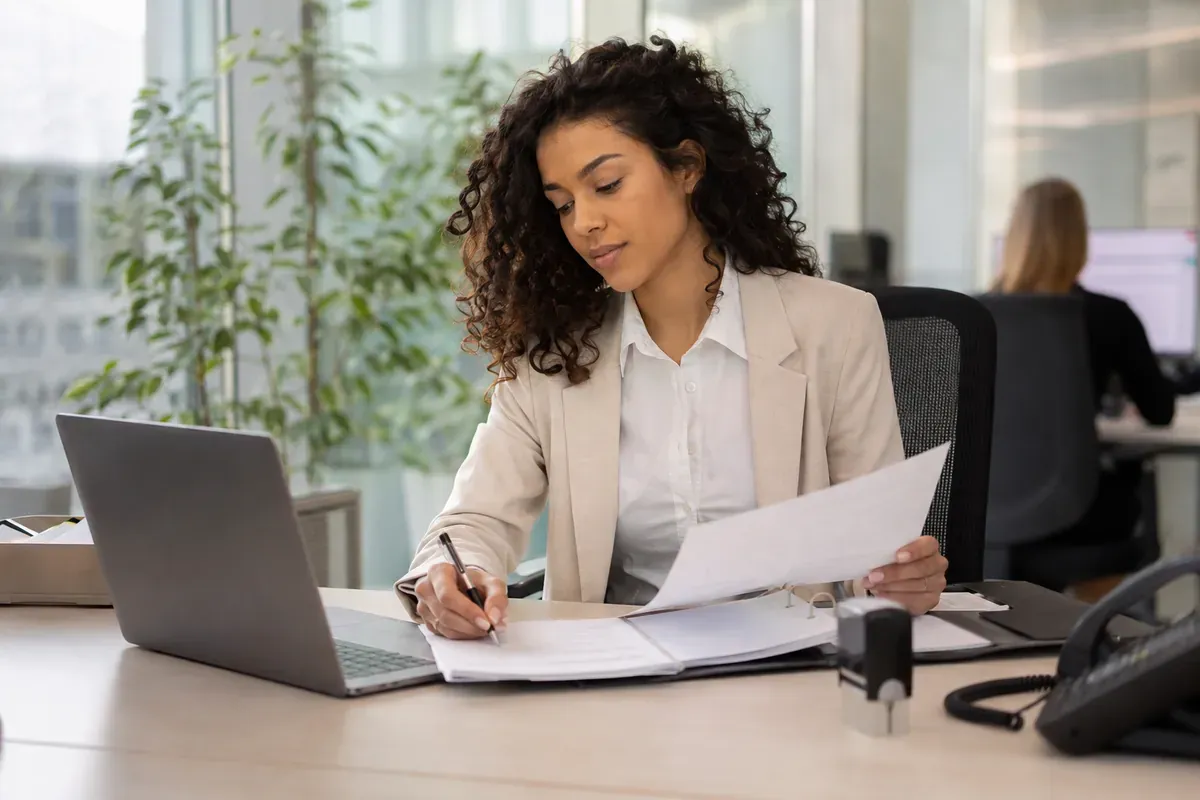 Agent administratif banque ou assurance