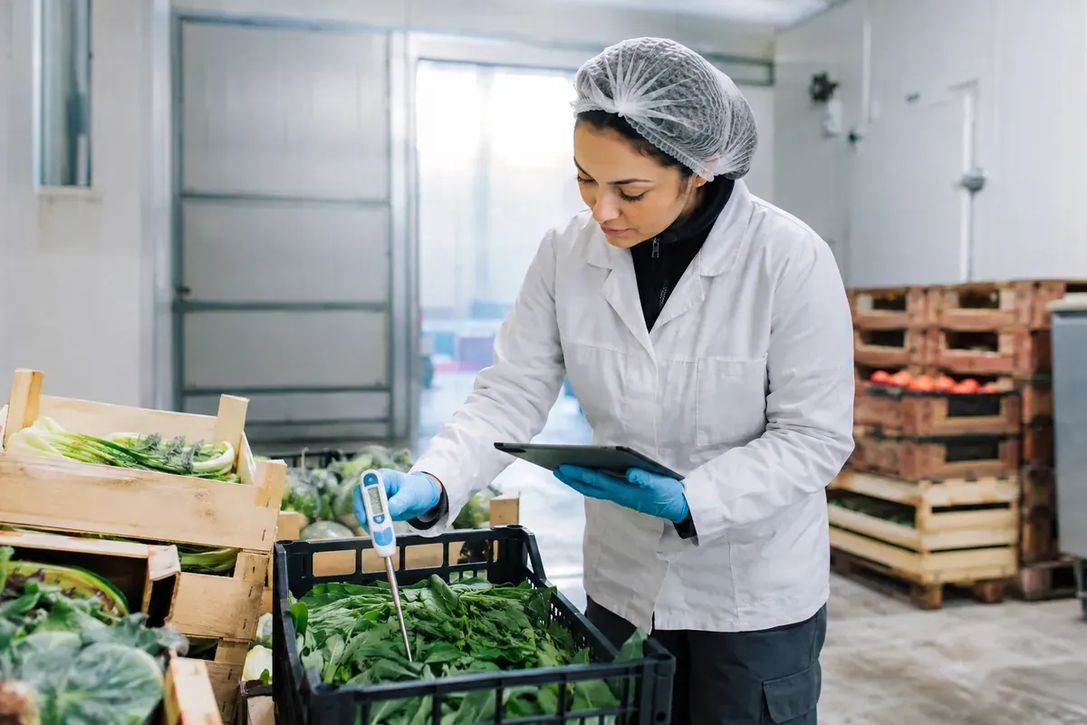 Agent de diagnostic et de contrôle en agriculture