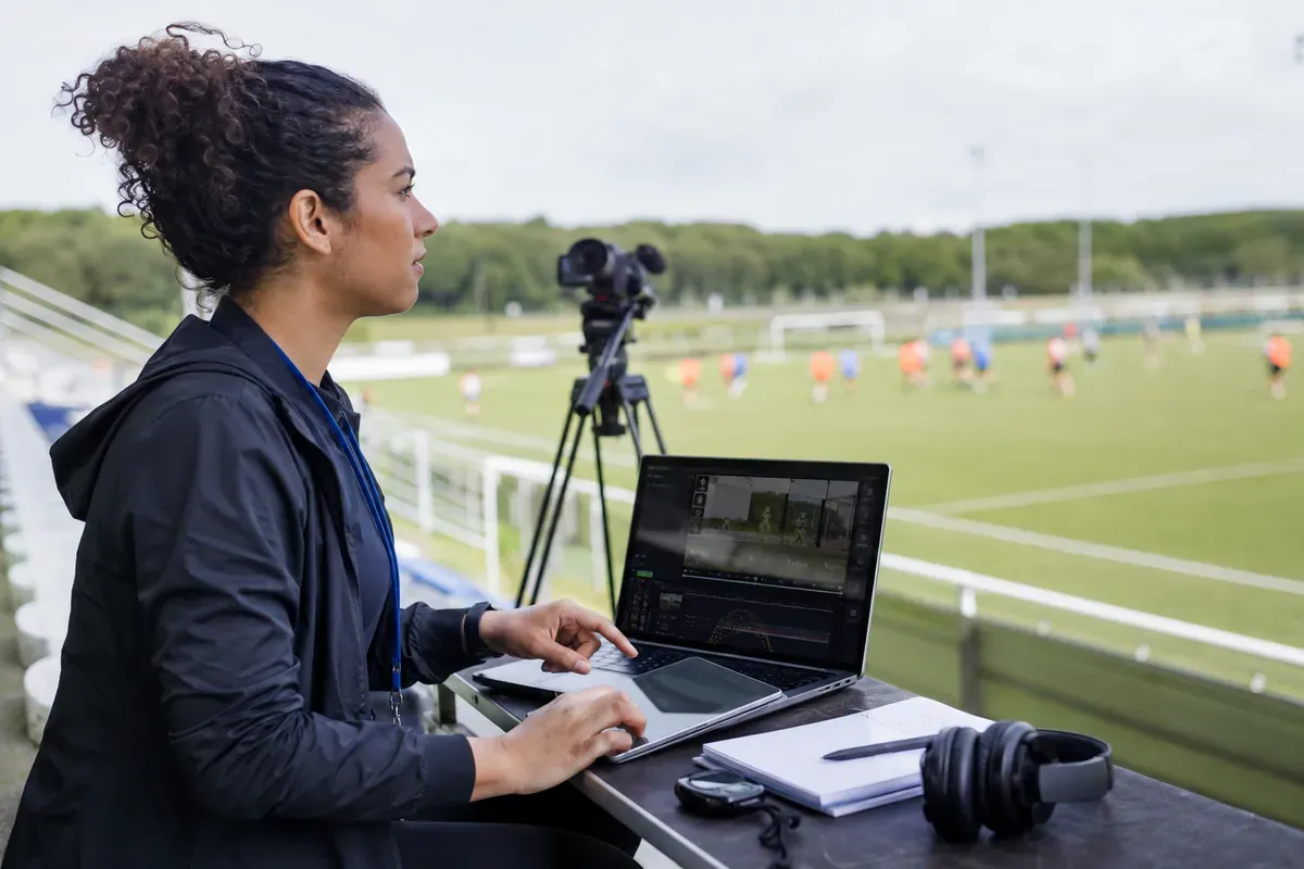 Analyste de la performance sportive