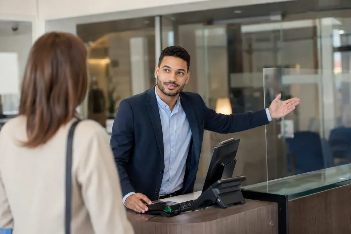 Chargé d'accueil et de services clientèle bancaire