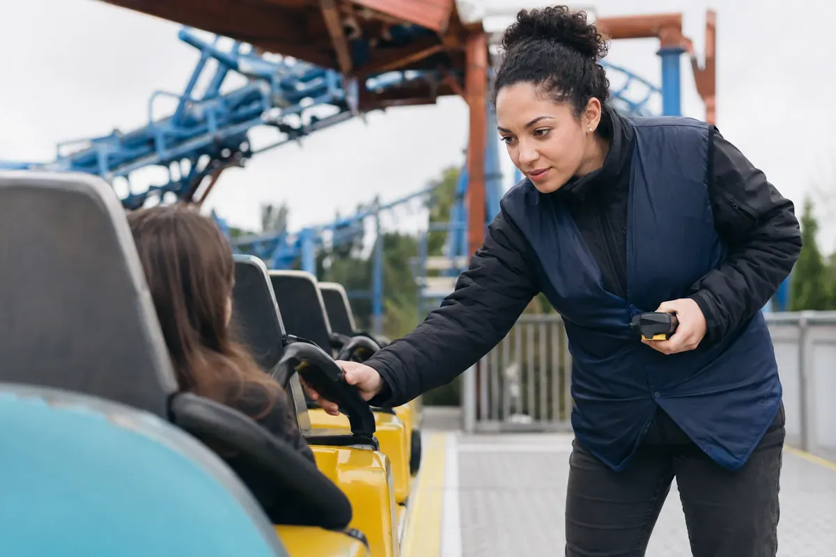 Opérateur d'attraction