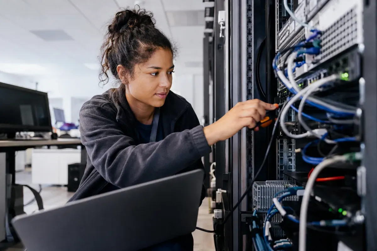 Technicien de maintenance en informatique
