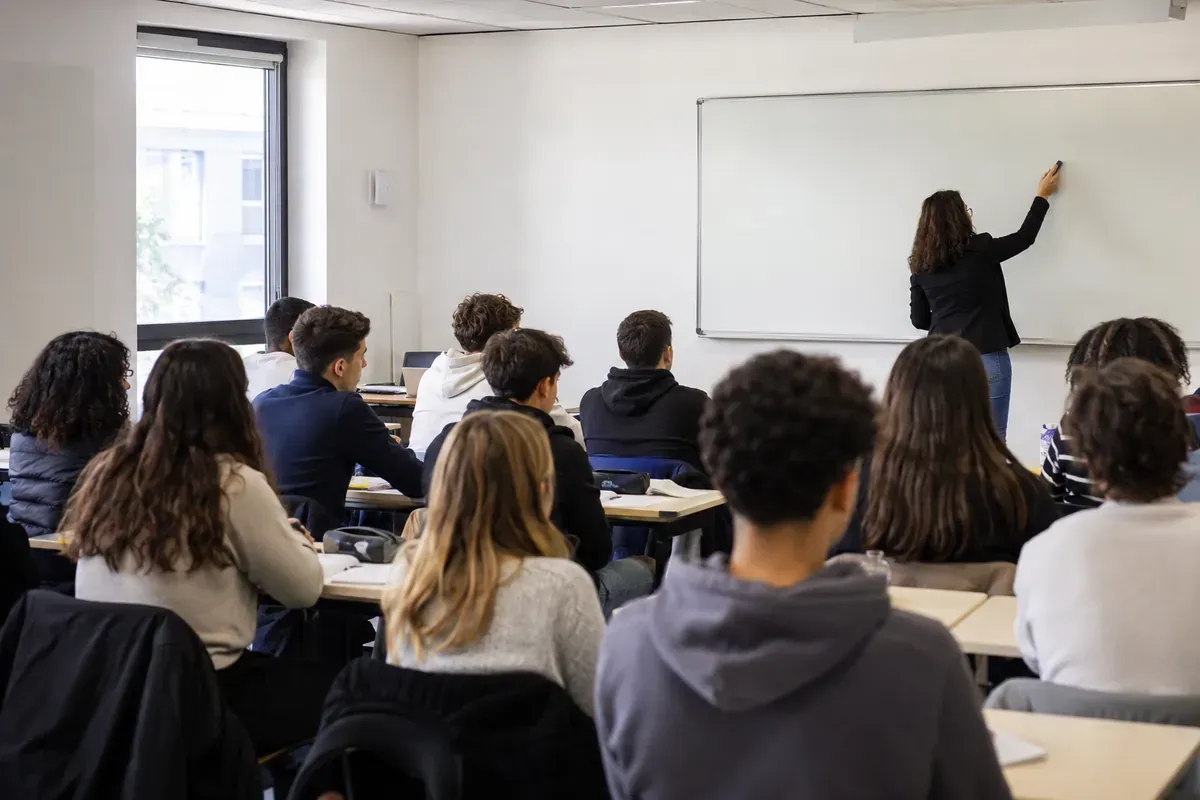 Orientation en seconde : comment choisir sa voie et ses spécialités ?
