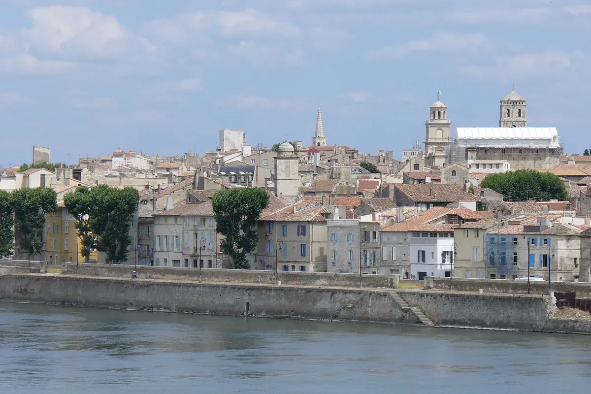Arles