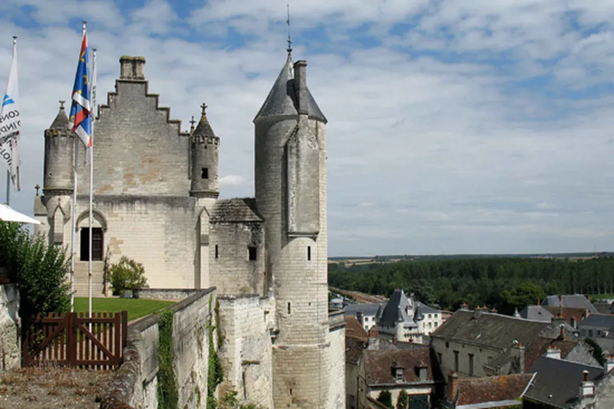Loches