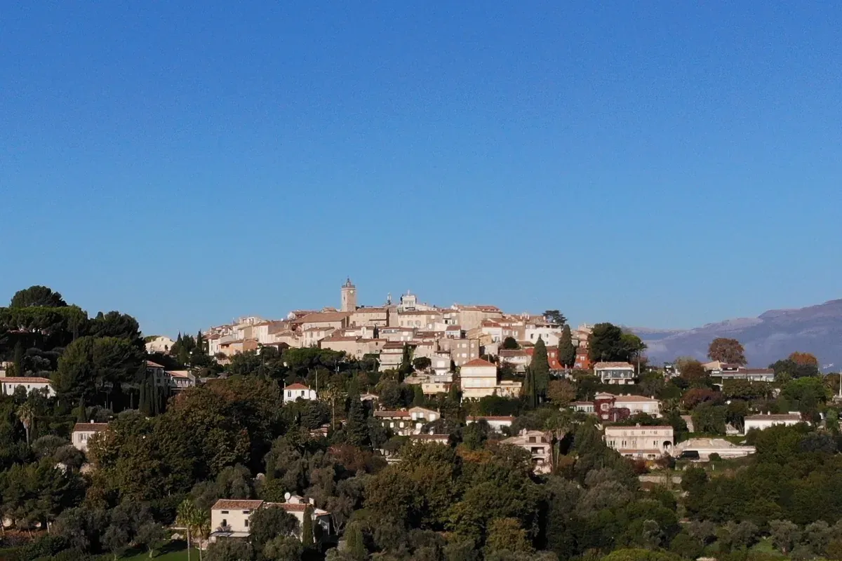 Mougins