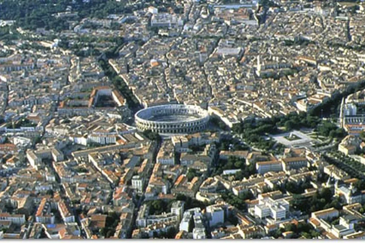 Nîmes