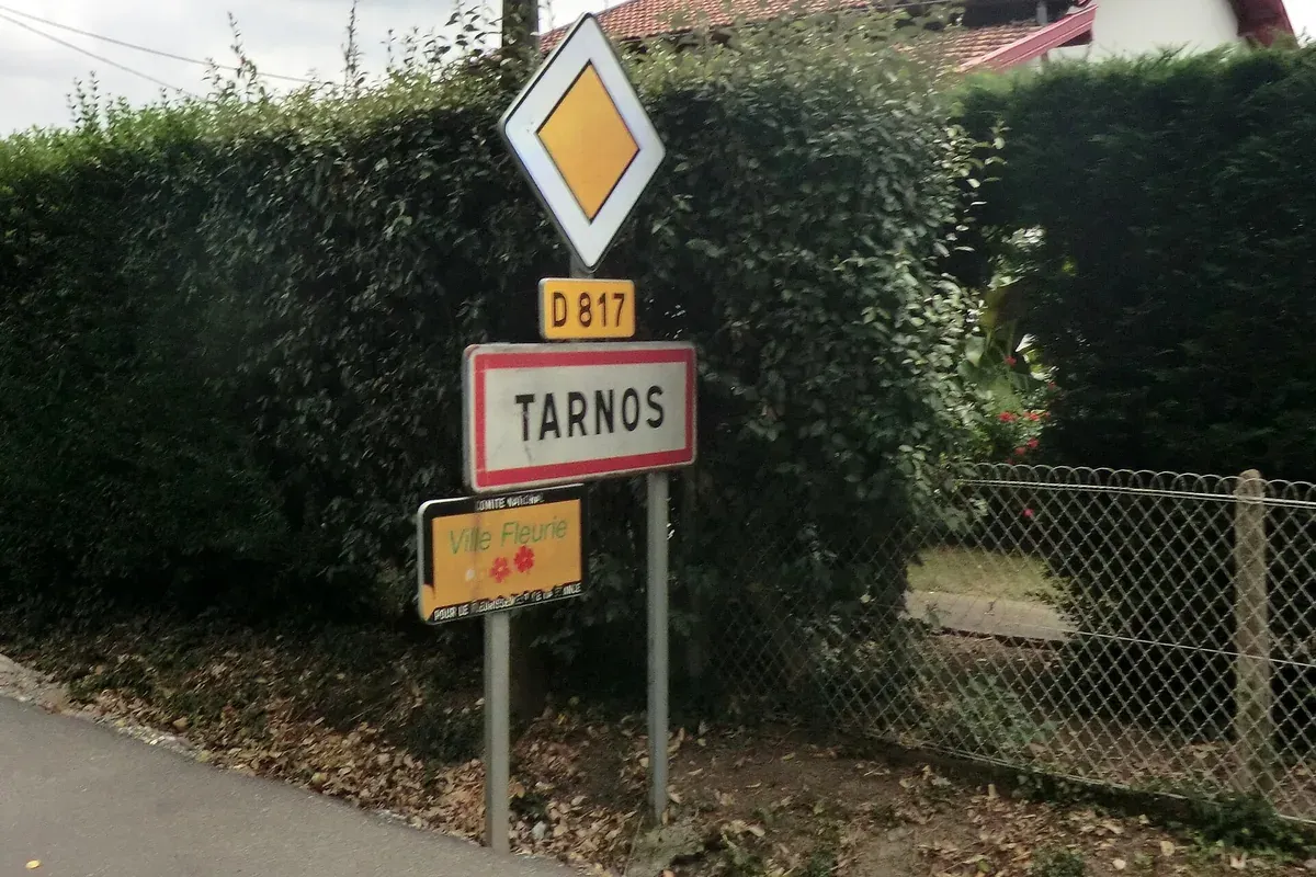 Tarnos