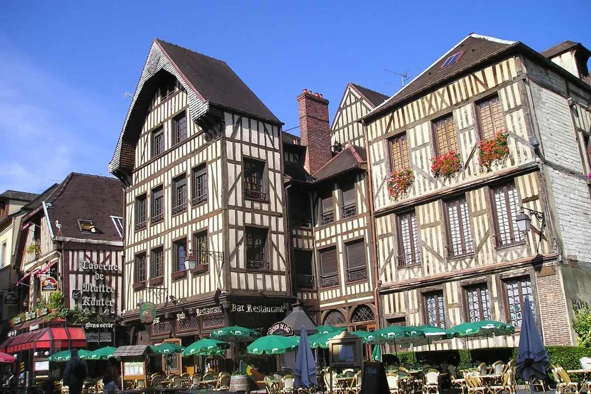 Troyes